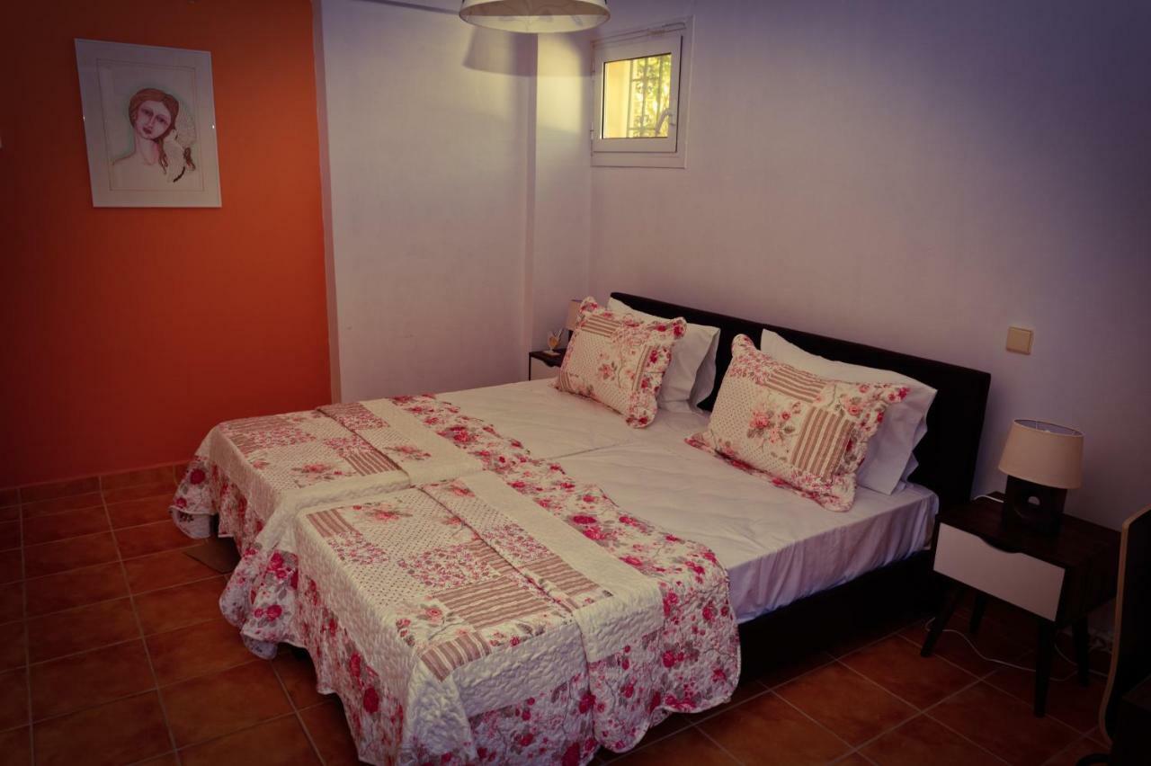 House With Garden Near The Sea Appartement Agia Efimia Buitenkant foto